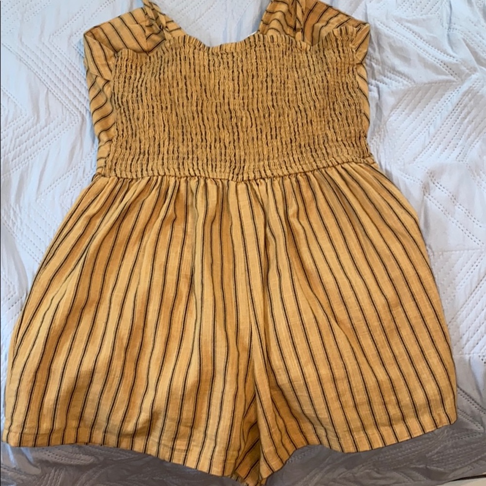 Romper - Picture 2 of 3